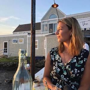 Meet your Posher, Christina